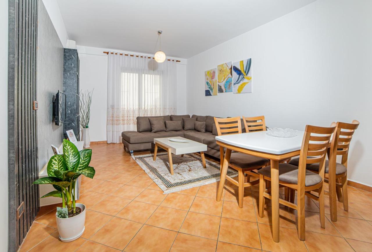 Ajla Apartment Dıraç Dış mekan fotoğraf